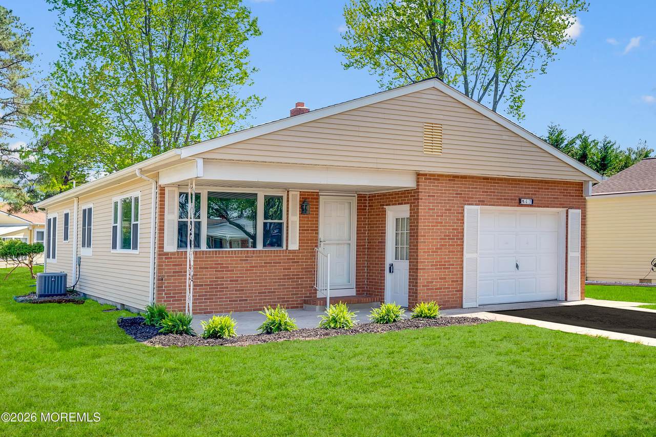 47 Normanton Court - Photo 1