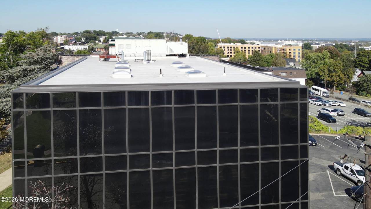 https://bt-photos.global.ssl.fastly.net/monmouth/1280_boomver_1_22611613-2.jpg