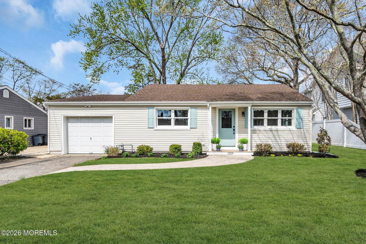 1519 River Avenue - Photo 1