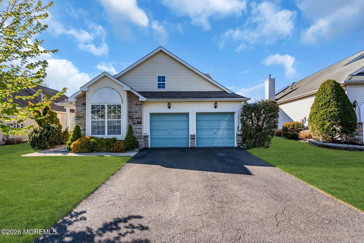 703 Michael Court - Photo 1