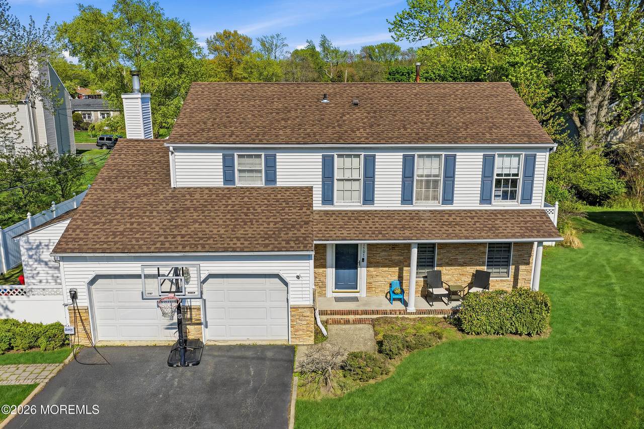 1707 Melville Street - Photo 1