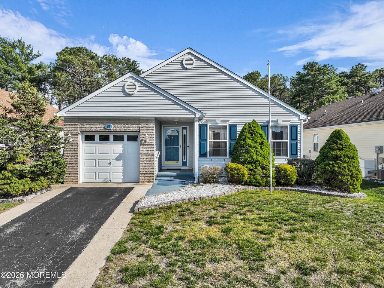81 Woodstock Drive - Photo 1