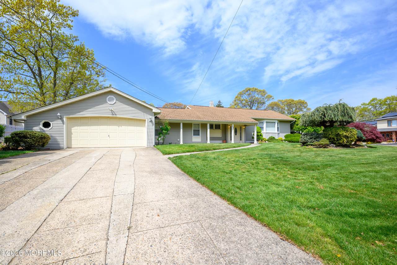 596 Sica Lane - Photo 1