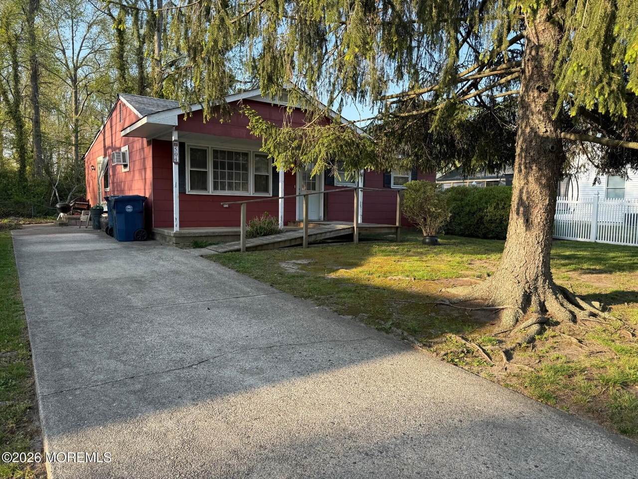 504 Kadlubeck Way - Photo 1