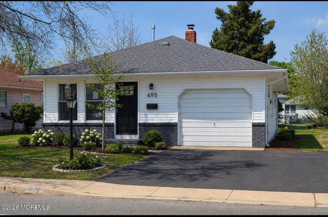 495 Jamaica Boulevard - Photo 1
