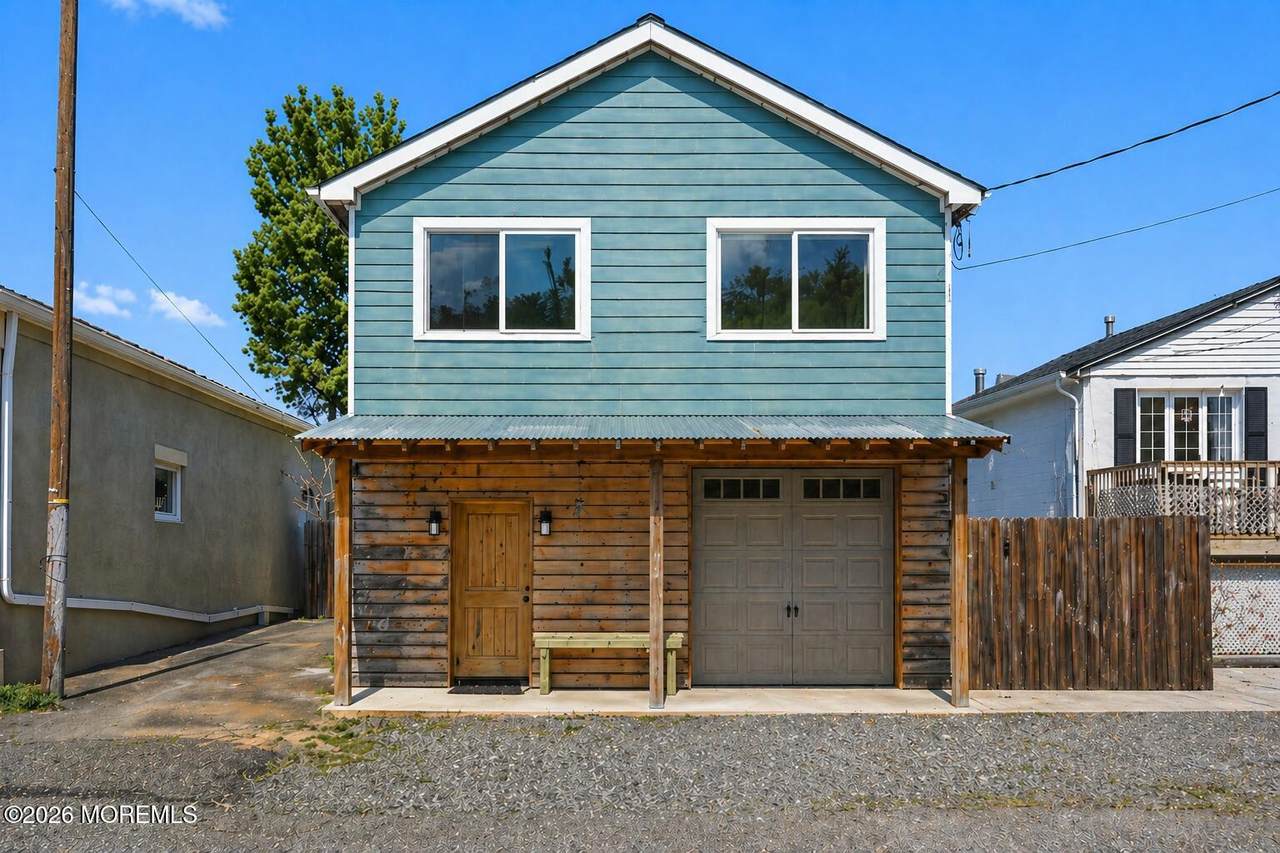 30 2nd Street - Photo 1