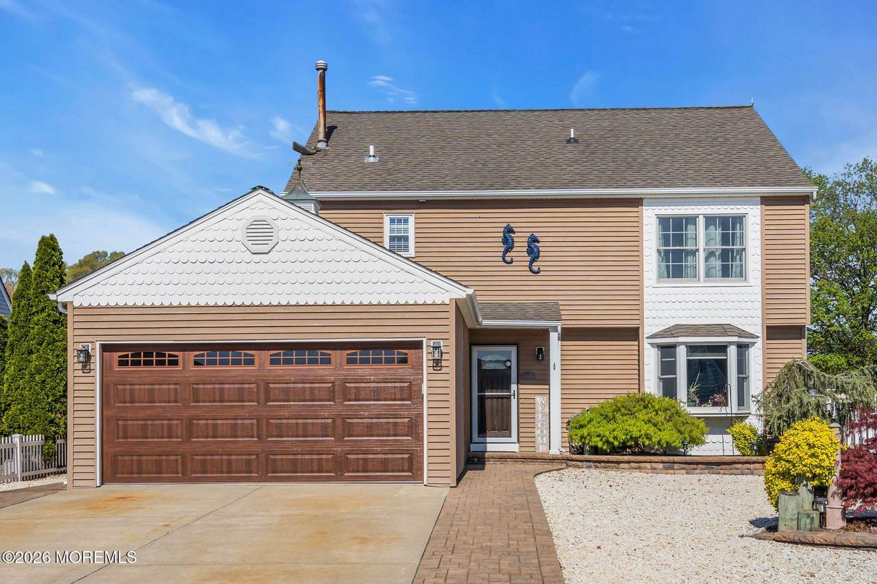74 Ocean Gate Avenue - Photo 1