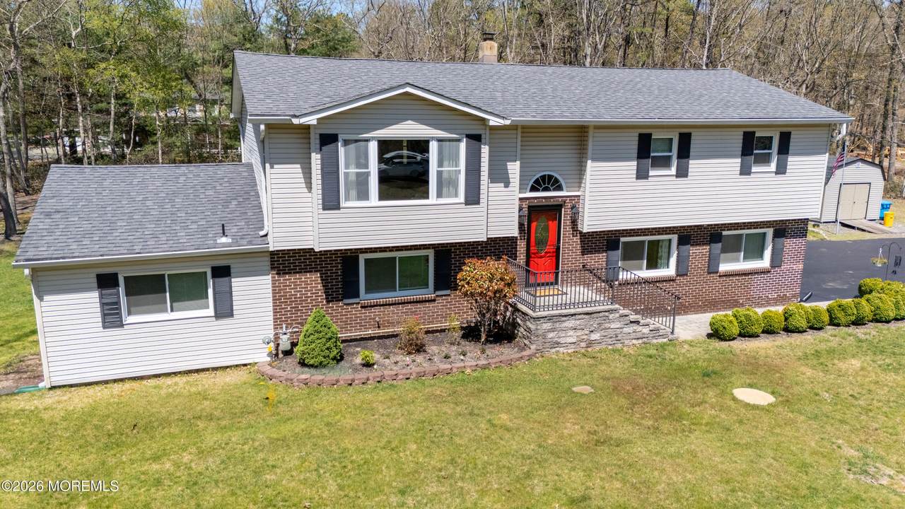 600 Oakwood Avenue - Photo 1