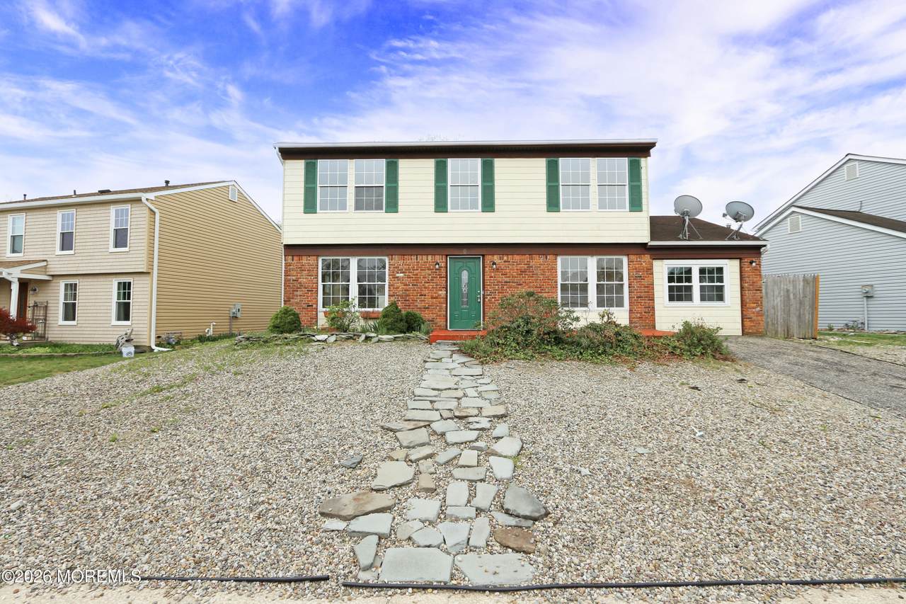 5 Compass Lane - Photo 1