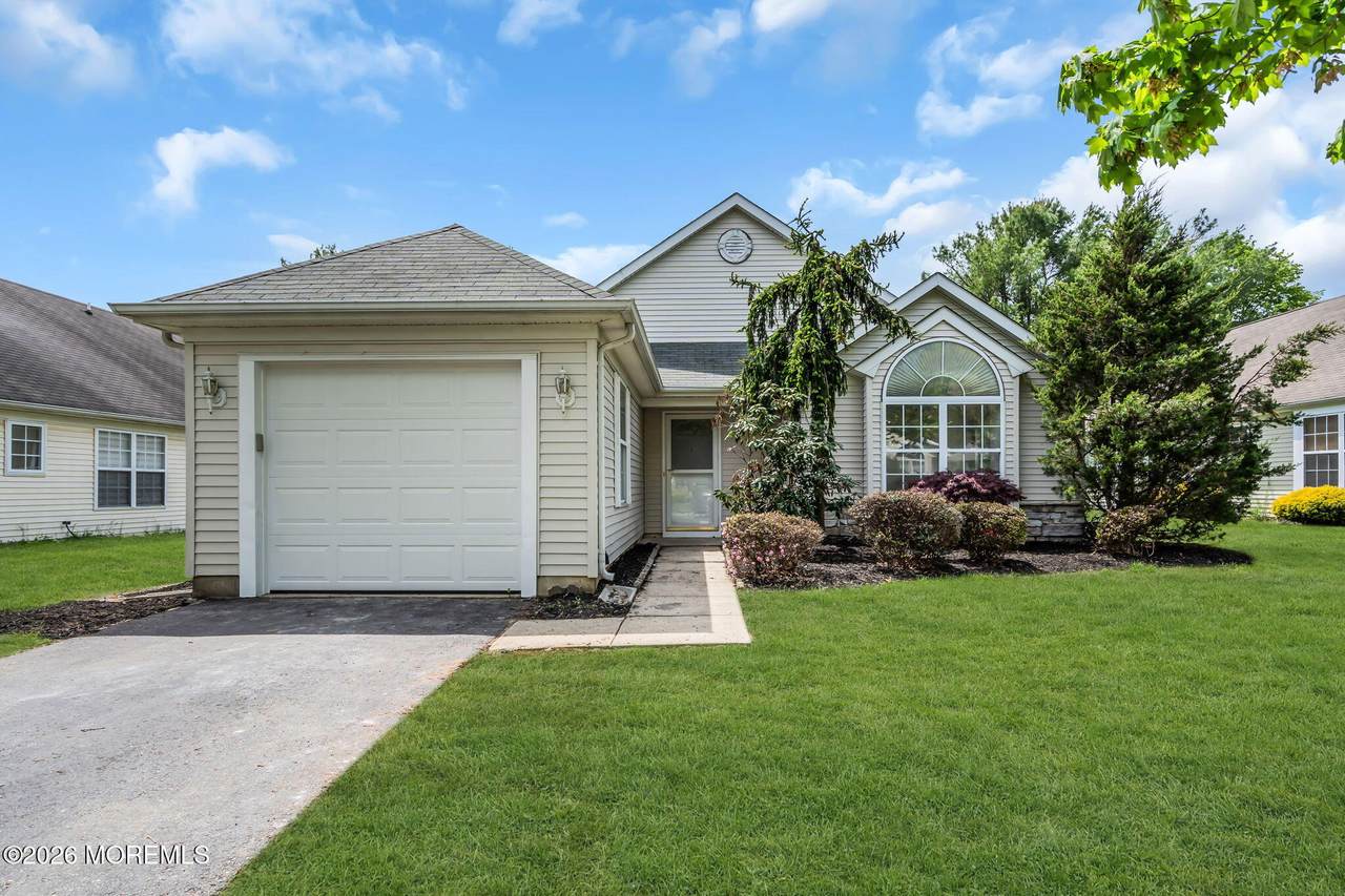 https://bt-photos.global.ssl.fastly.net/monmouth/1280_boomver_1_22612341-2.jpg