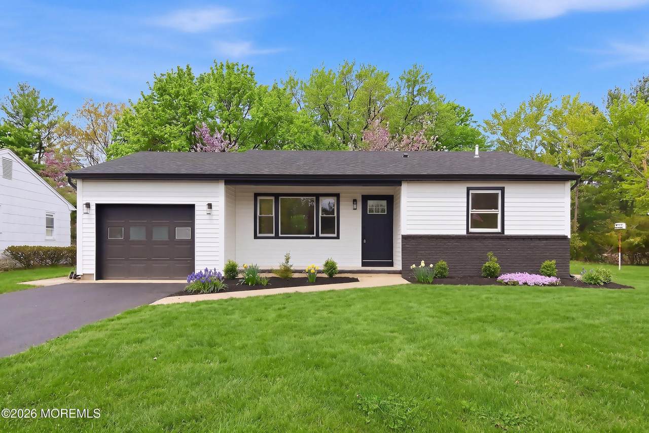 30 Sherwood Lane - Photo 1