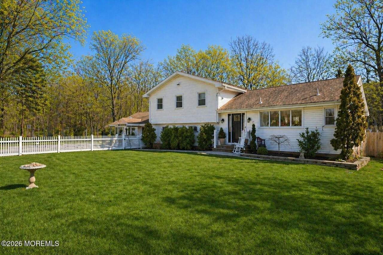 https://bt-photos.global.ssl.fastly.net/monmouth/1280_boomver_1_22612376-2.jpg