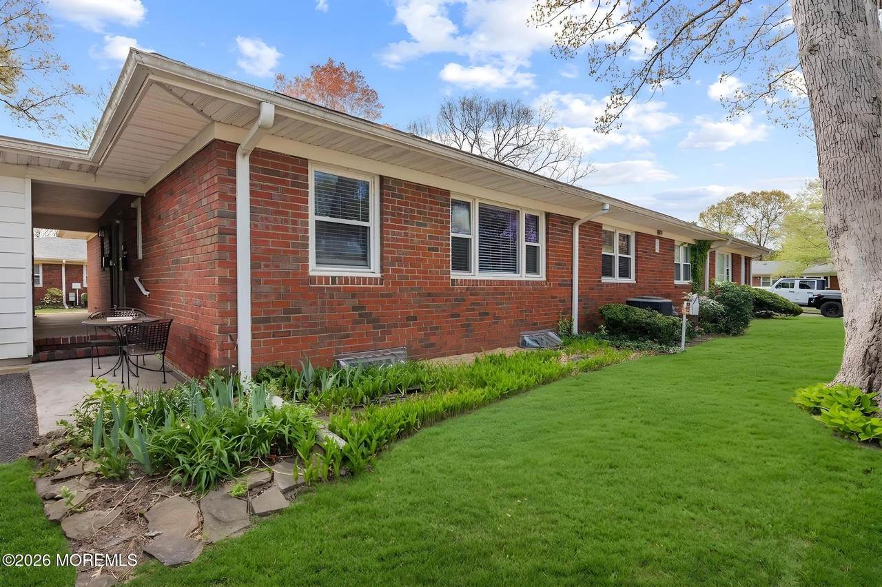 489C Jason Place - Photo 1