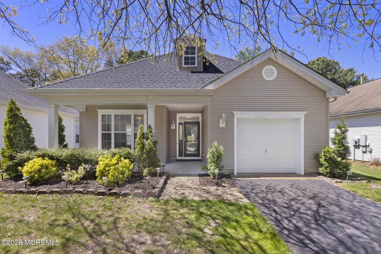 18 Amberwinds Court - Photo 1