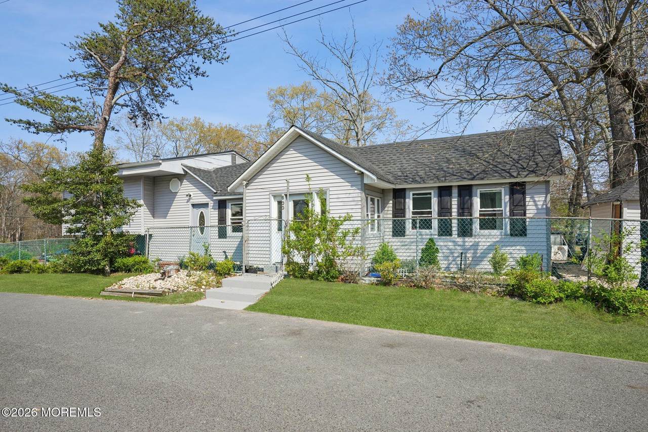 600 Rugby Street - Photo 1