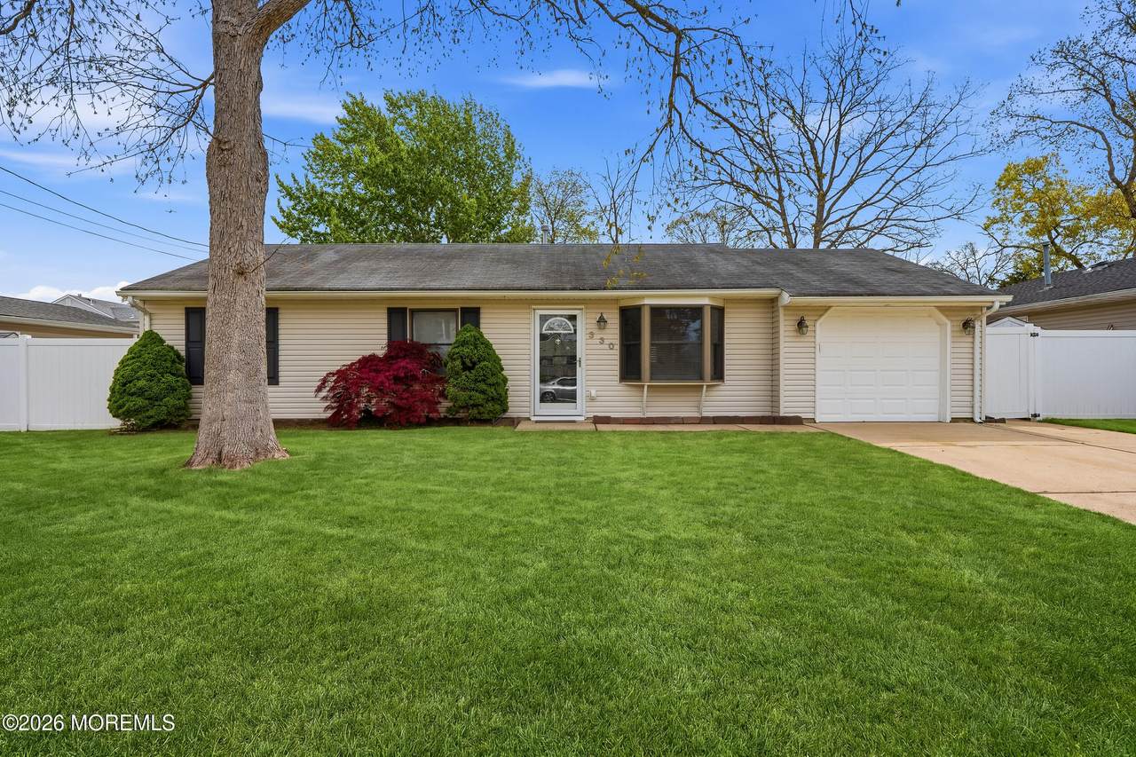 330 Hulse Avenue - Photo 1