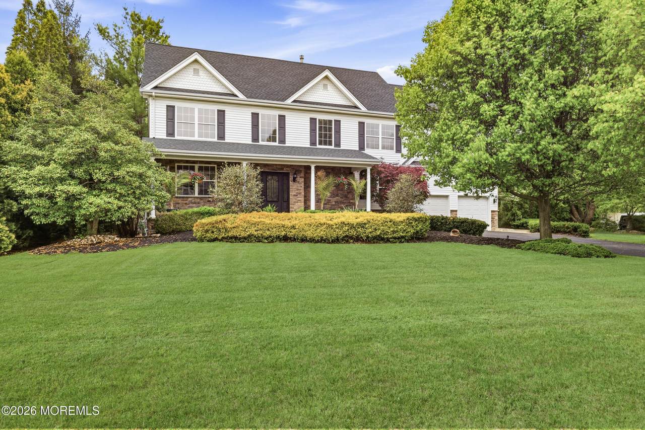 59 Greenwich Drive - Photo 1