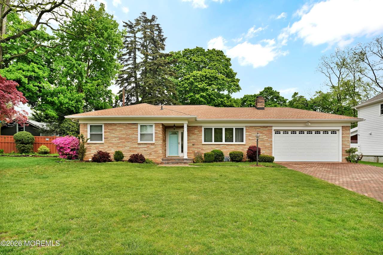 52 Silverwhite Road - Photo 1