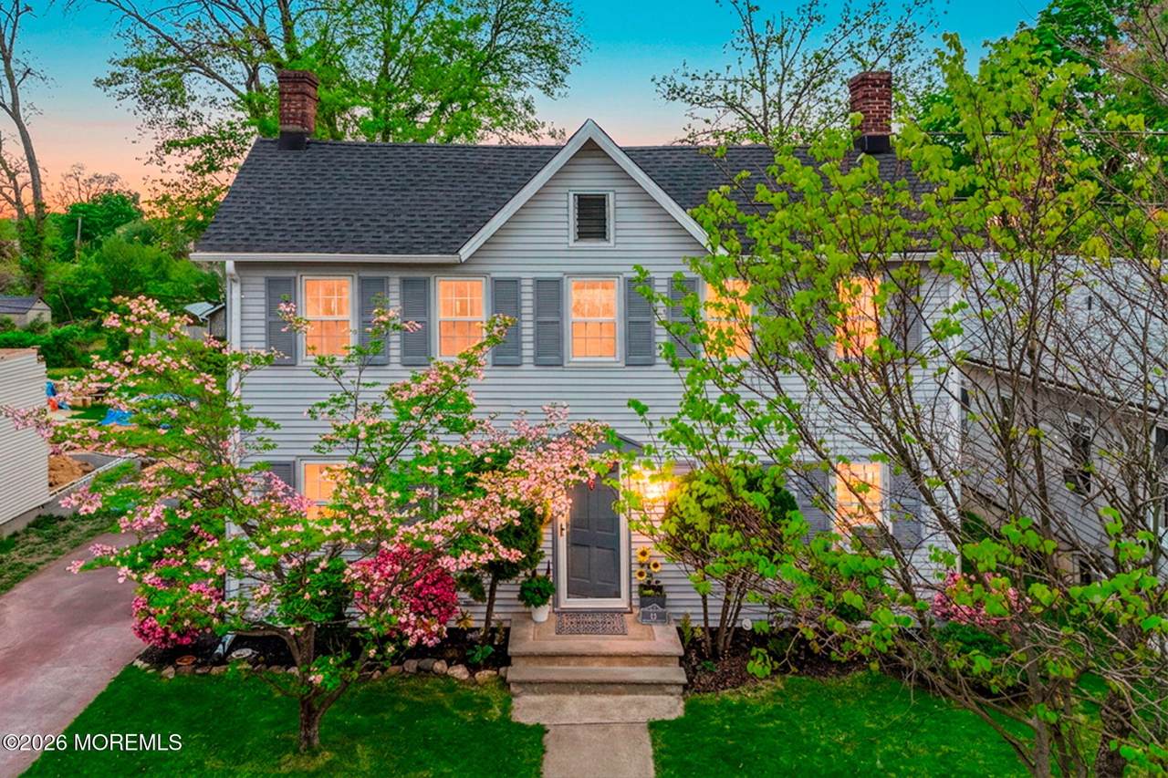 33 Kossman Street - Photo 1