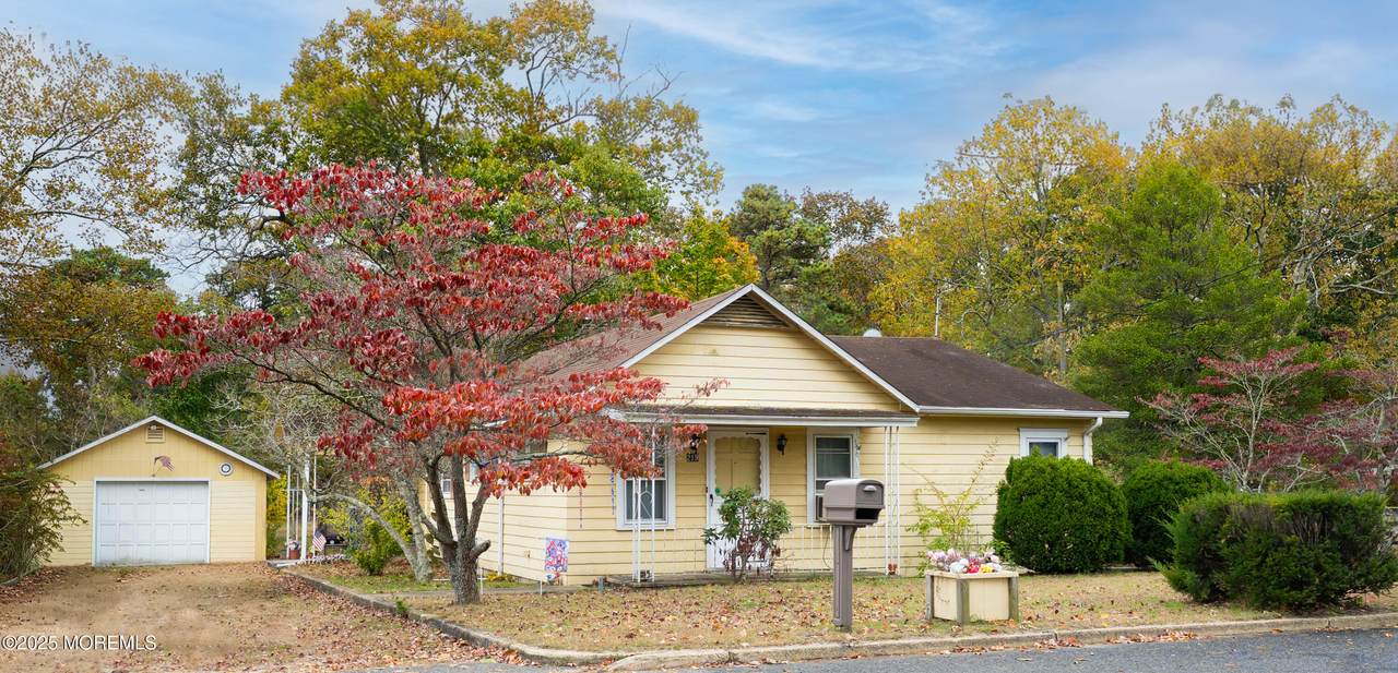 219 Kettle Creek Road - Photo 1