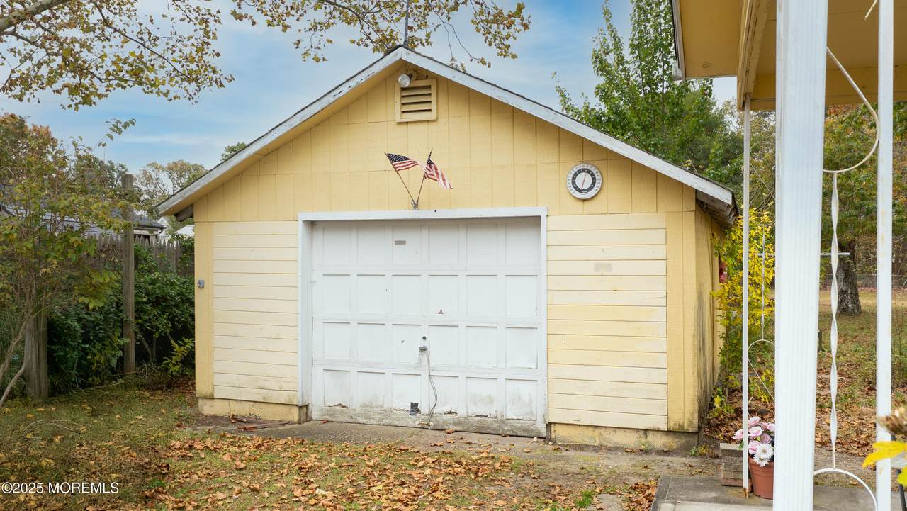 https://bt-photos.global.ssl.fastly.net/monmouth/1280_boomver_1_22612685-2.jpg