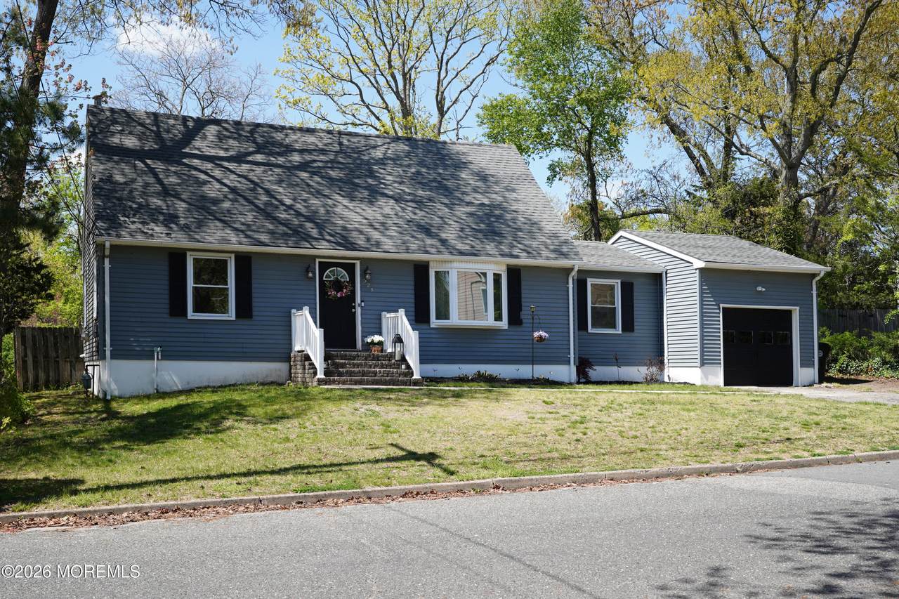 325 18th Avenue - Photo 1