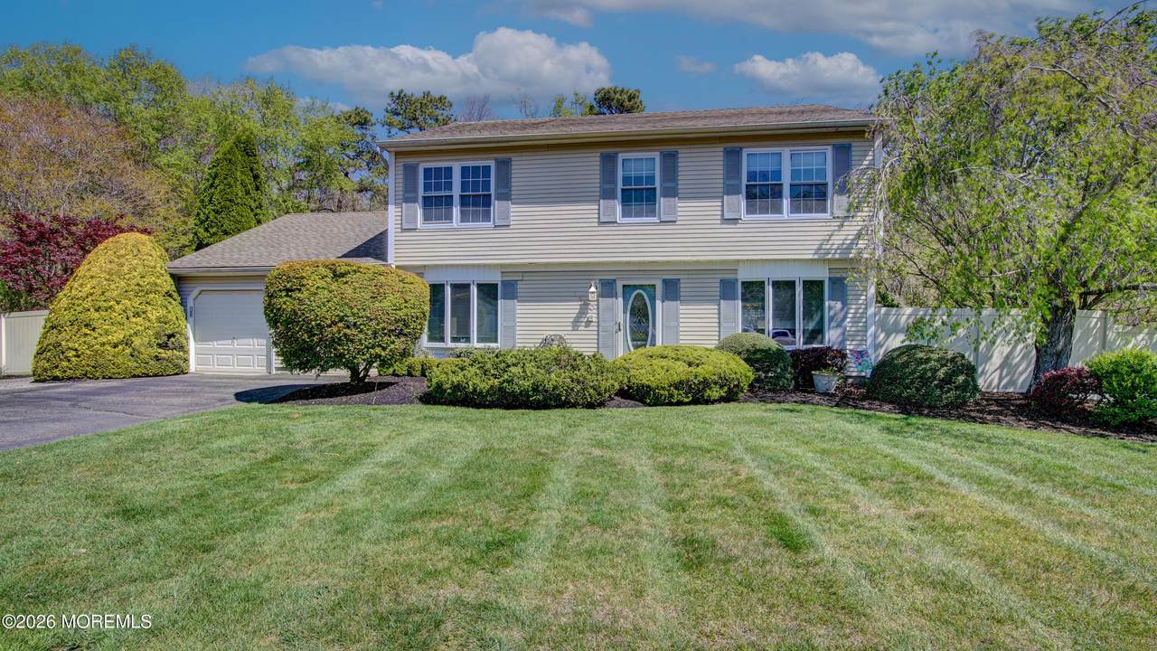 1450 Ottawa Court - Photo 1