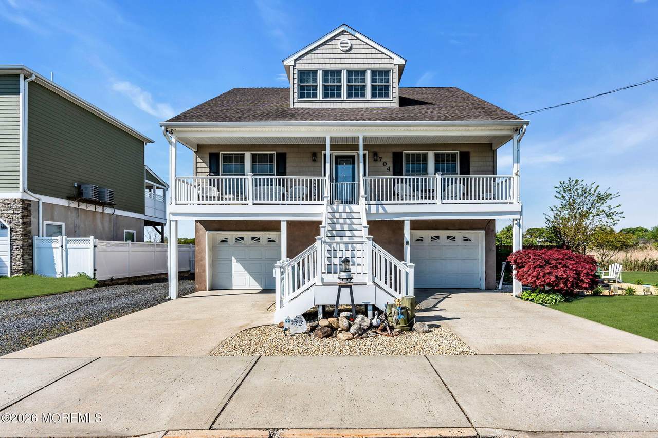 704 Front Street - Photo 1