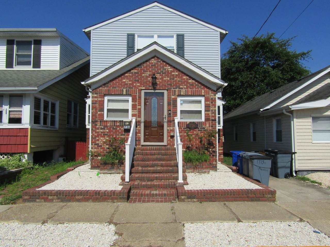 https://bt-photos.global.ssl.fastly.net/monmouth/1280_boomver_1_22613210-2.jpg