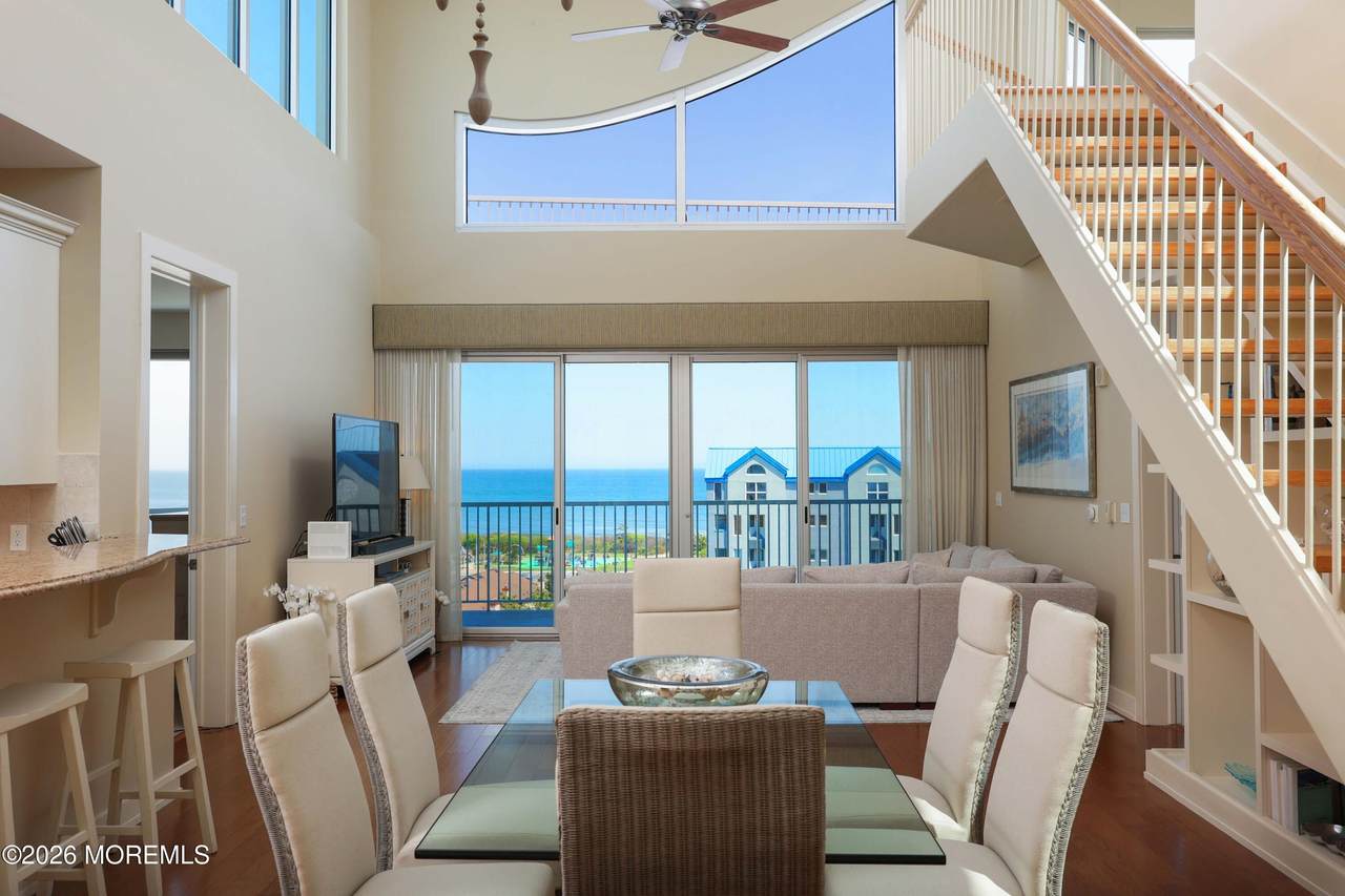 432 Ocean Boulevard - Photo 1