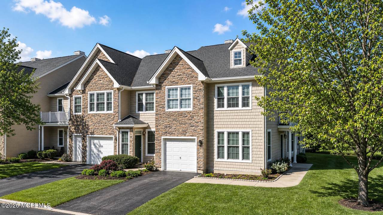 19 Amber Drive - Photo 1