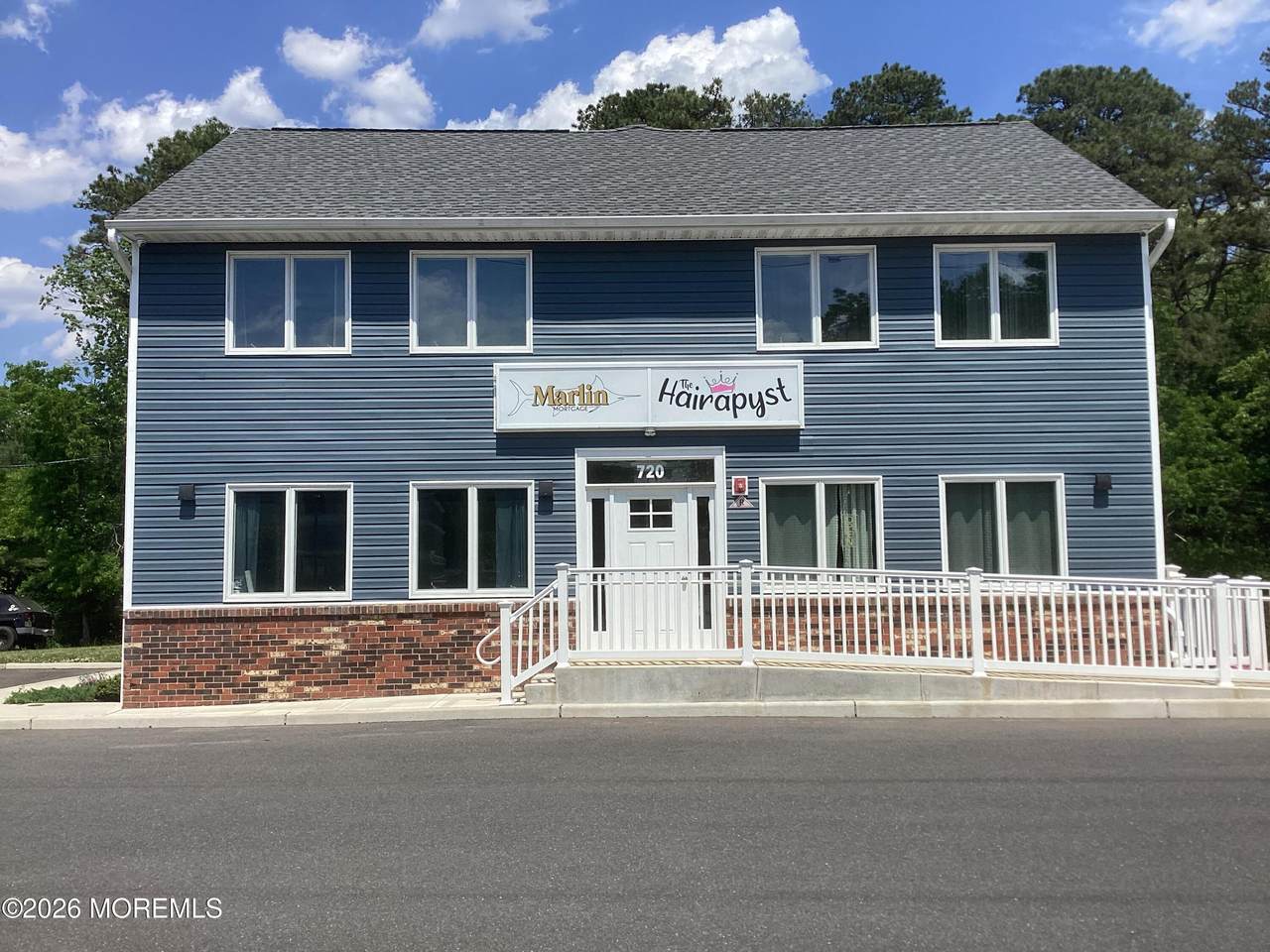 720 Lacey Road - Photo 1