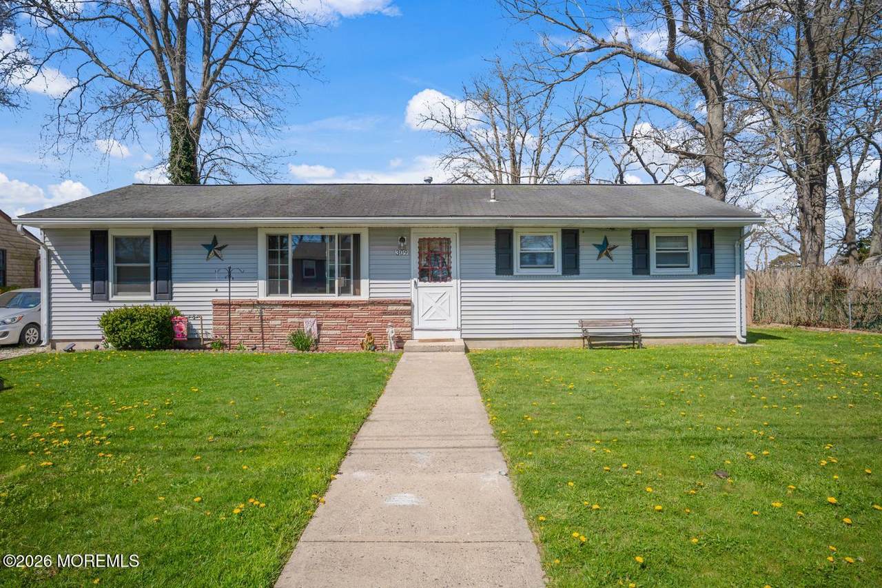 309 Falcon Drive - Photo 1