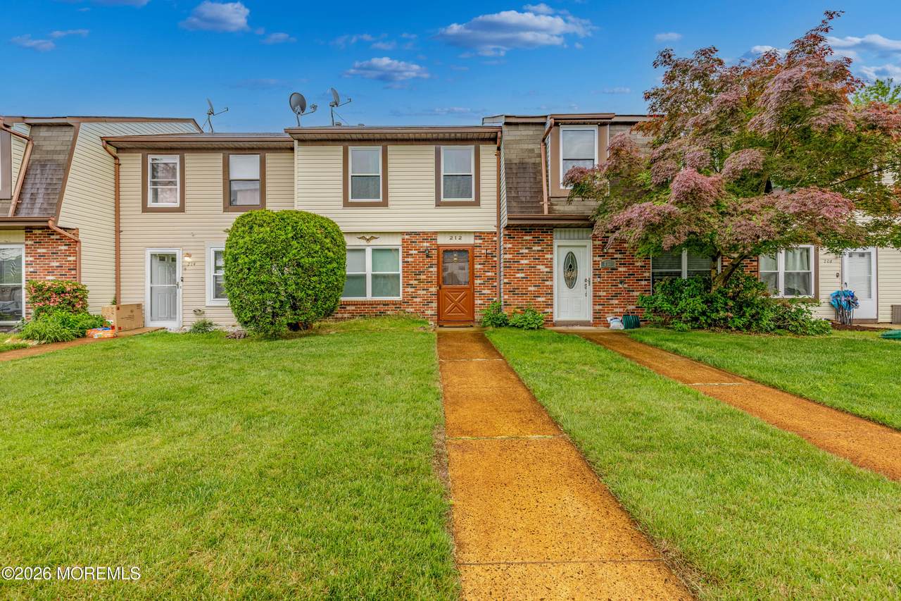 212 Greenwood Loop Road - Photo 1