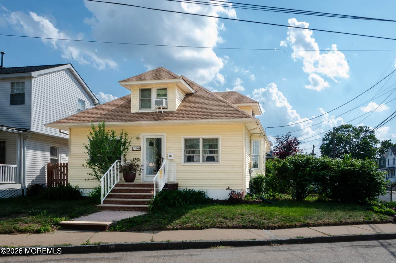 38 Walnut Street - Photo 1