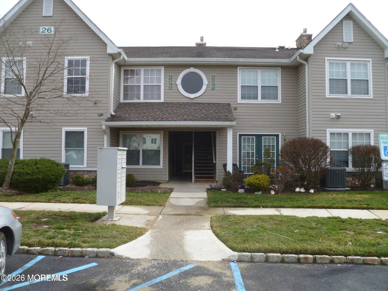 76 Des Moines Court - Photo 1