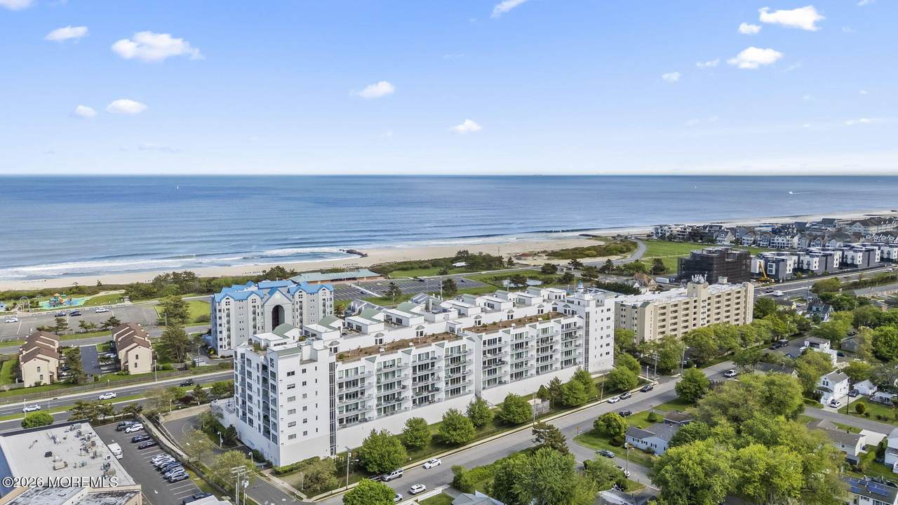 432 Ocean Boulevard - Photo 1
