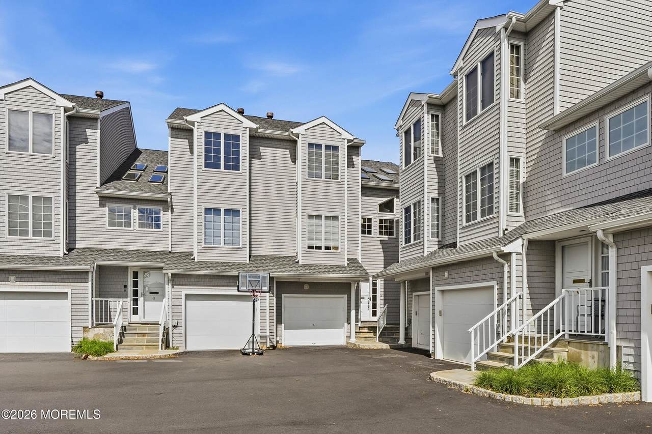 98 Norwood Avenue - Photo 1