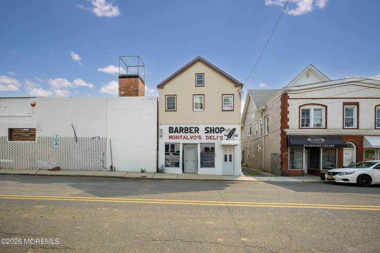https://bt-photos.global.ssl.fastly.net/monmouth/1280_boomver_1_22615917-2.jpg