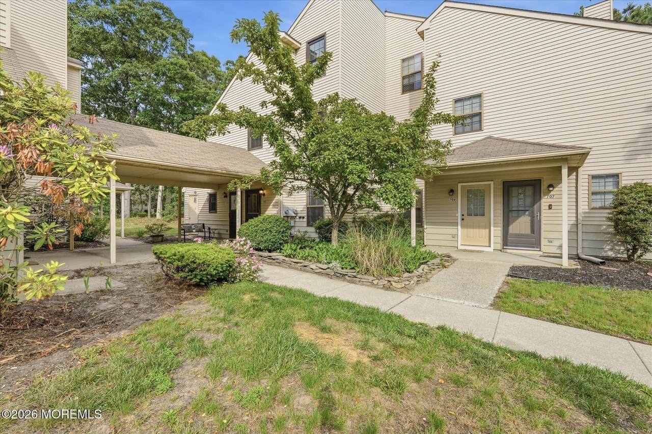 708 Bluebell Drive - Photo 1