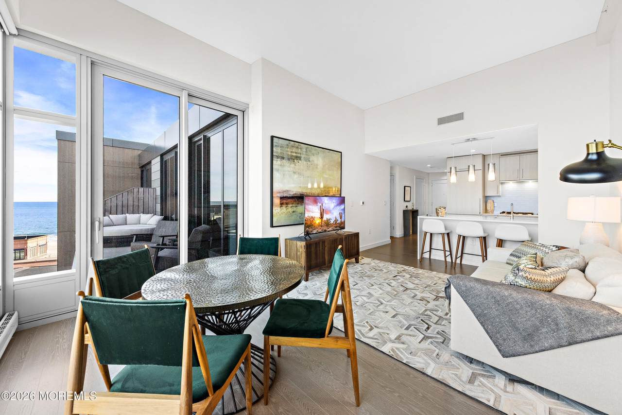 20 Melrose Terrace - Photo 1