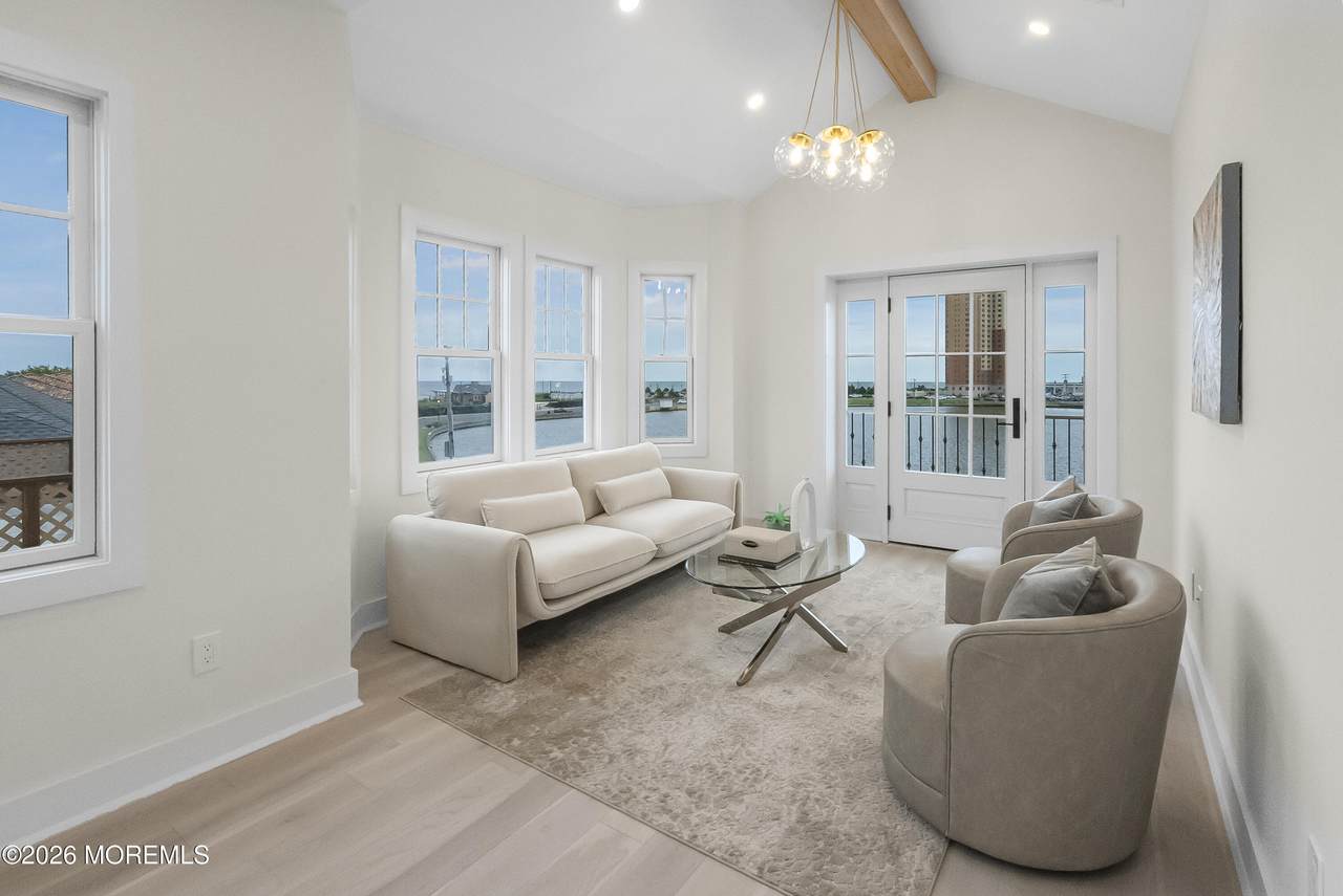 205 Edgemont Drive - Photo 1
