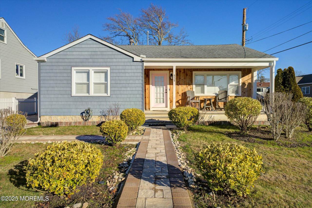 515 Stone Harbor Avenue - Photo 1