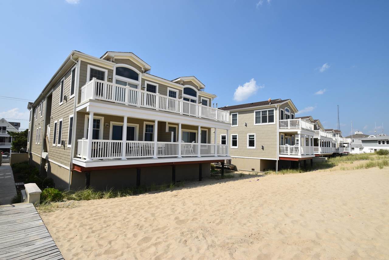 233-3 Beachfront - Photo 1