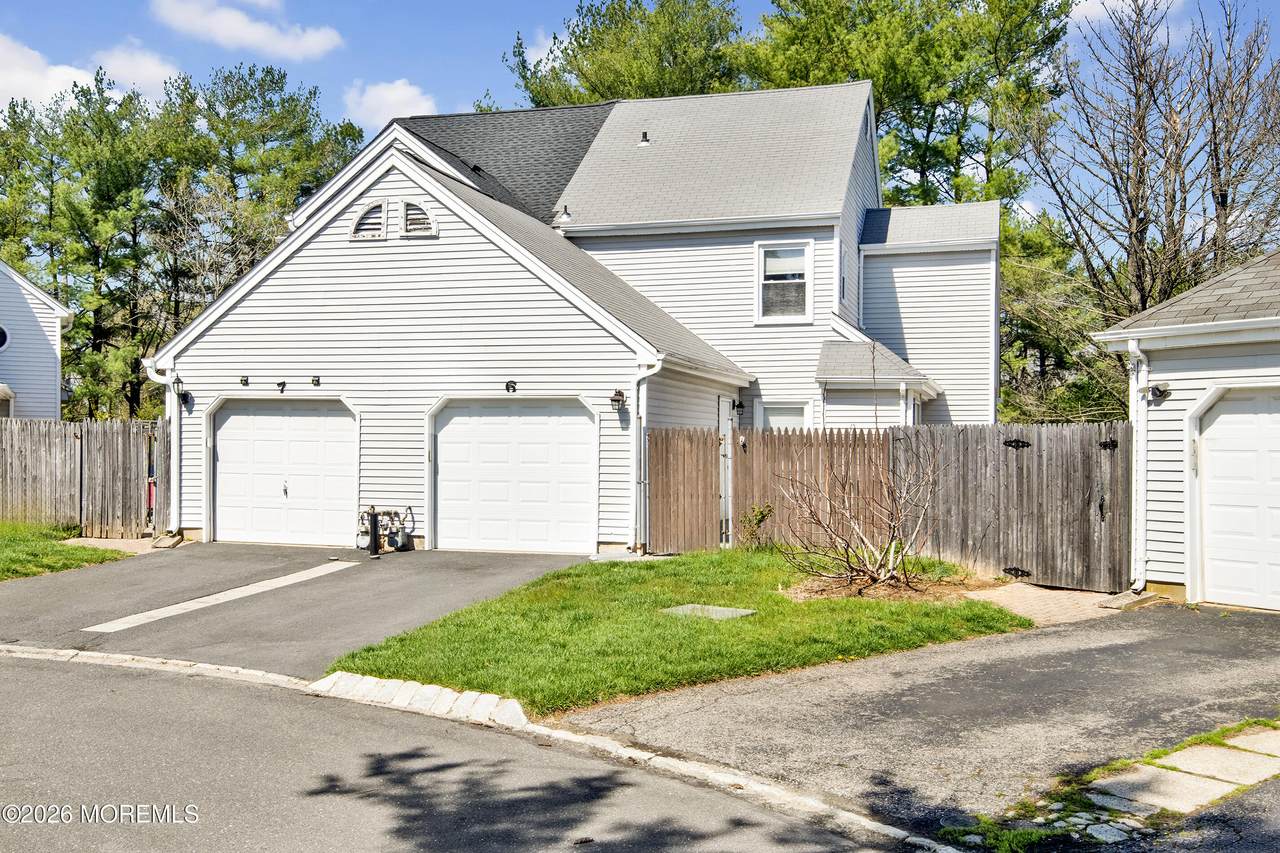 6 Stowe Court - Photo 1