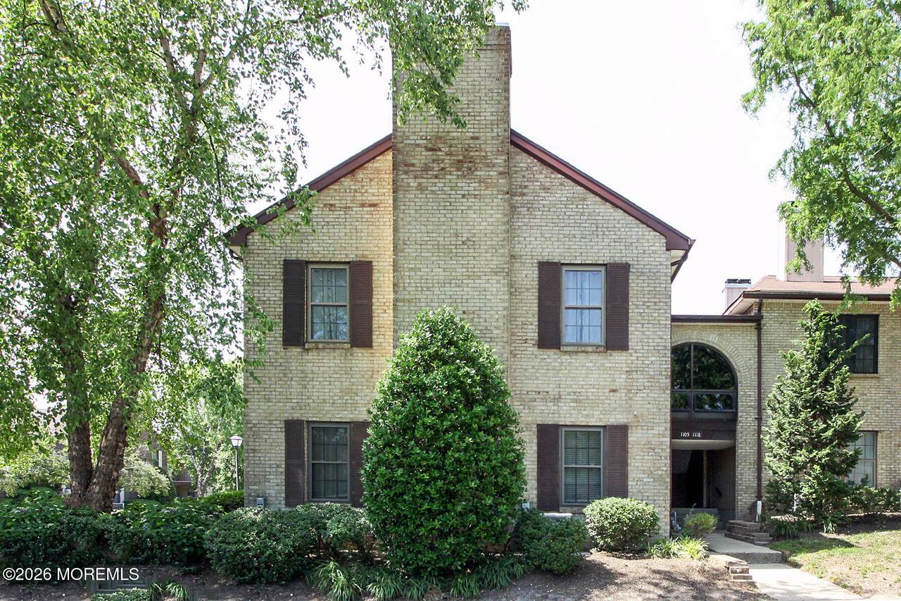 1108 Wellington Place - Photo 1