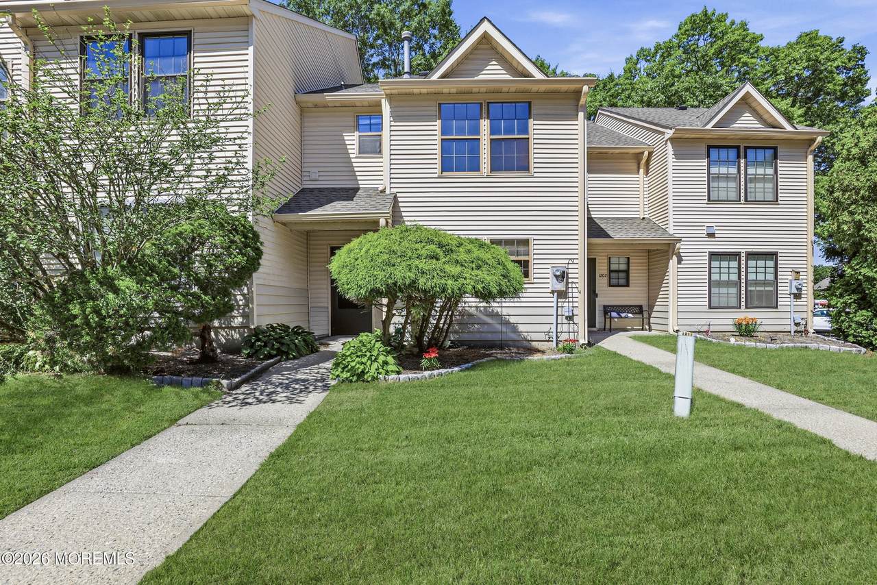 1206 Dahlia Court - Photo 1