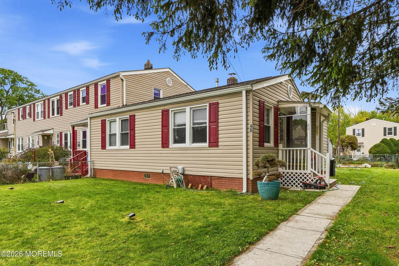 48 Barker Avenue - Photo 1