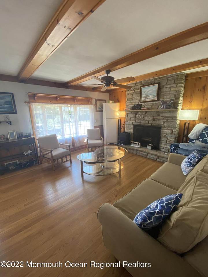 7 Campbell Court - Photo 1