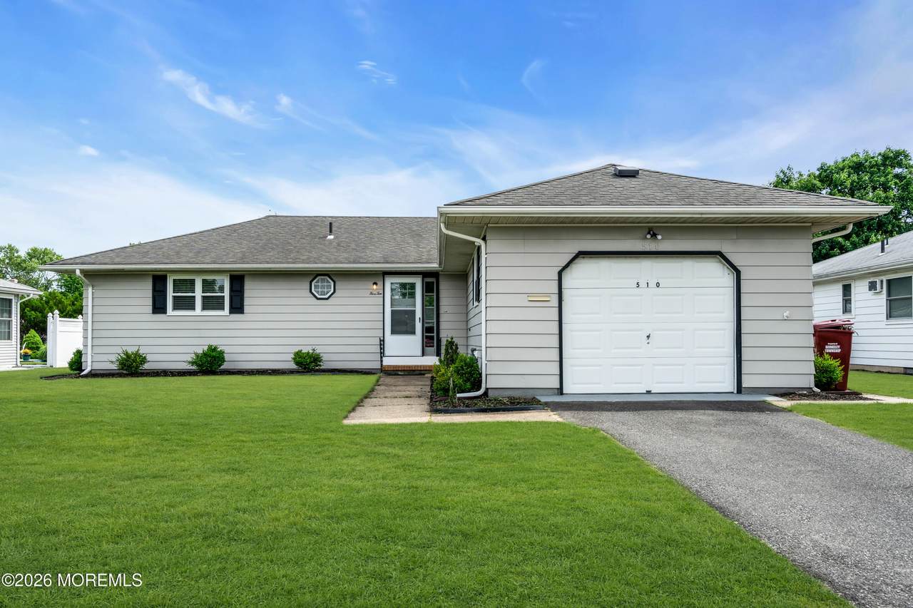 510 Jamaica Boulevard - Photo 1